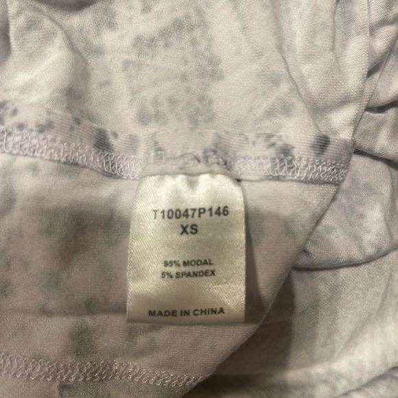 XS: Tart Collection Ladies dress.  White and grey snake pattern dress. - Picture 4 of 6